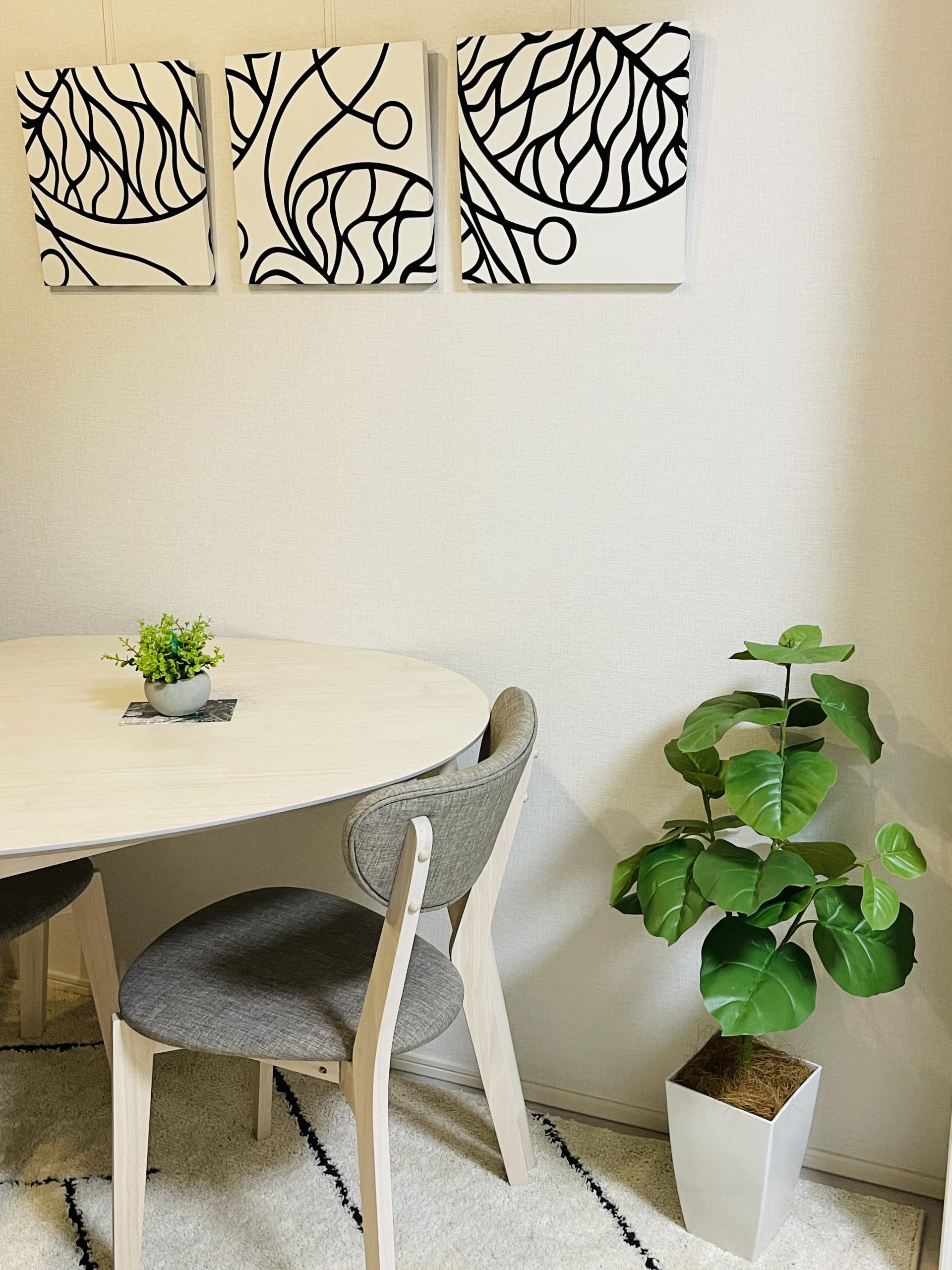 デスク周り フェイクグリーン