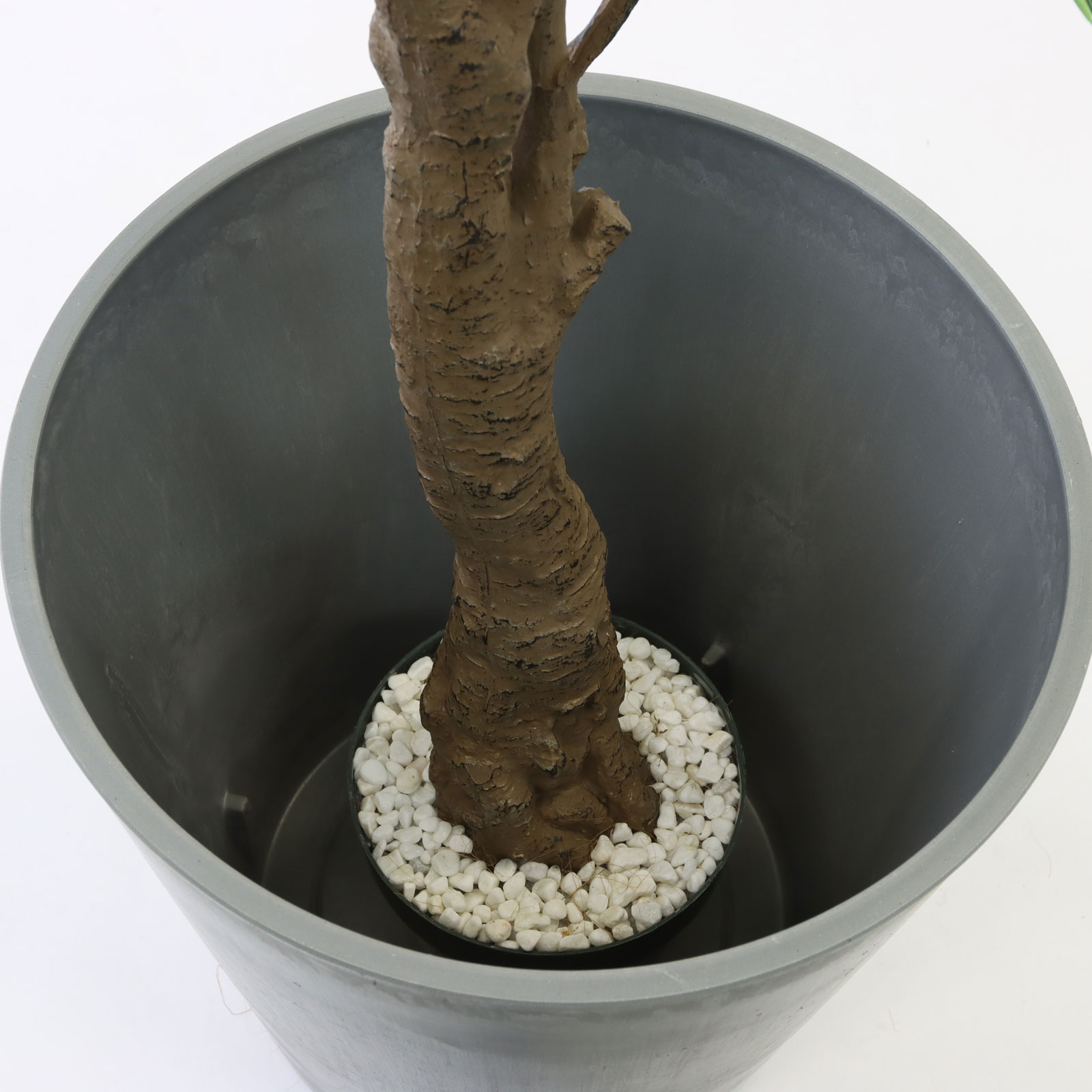 鉢カバーの中身（そのままの状態）